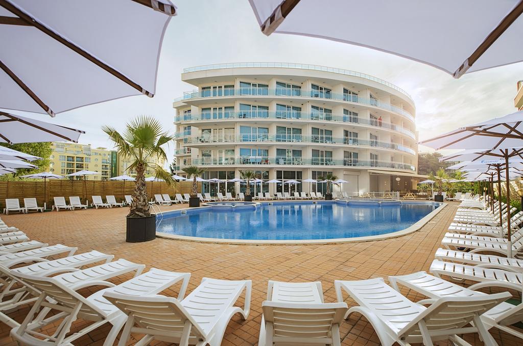 Calypso Hotel - All Incluisve Pantai Sunny Bagian luar foto