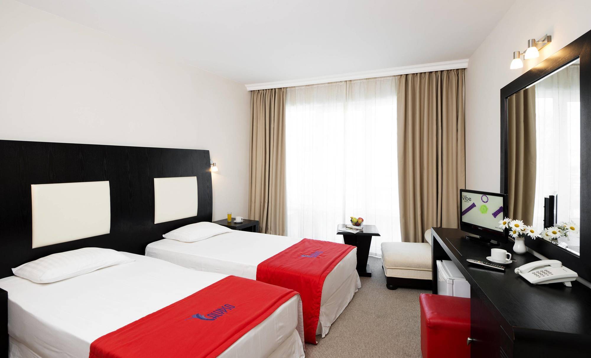 Calypso Hotel - All Incluisve Pantai Sunny Bagian luar foto